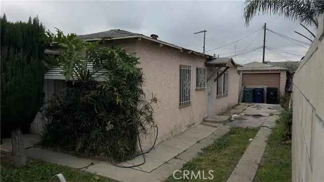 House For Sale in 12226, South San Pedro Street, California