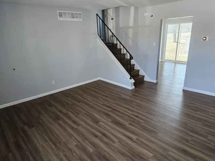 Rent Apartment Unit with Spacious Living and Modern Amenities