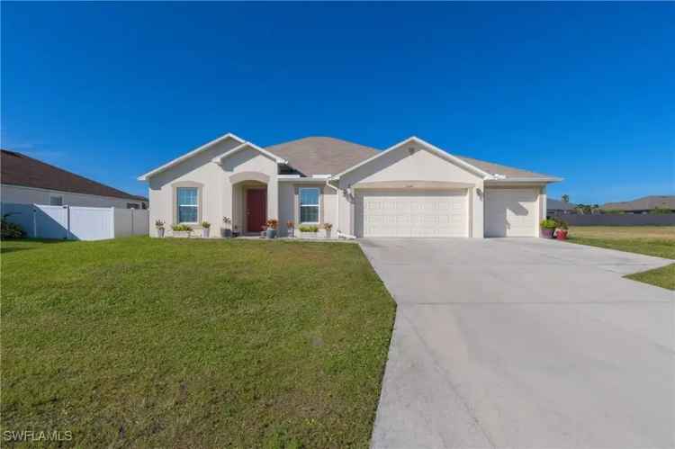 House For Sale in 3524, Southwest 11th Avenue, Cape Coral, Florida