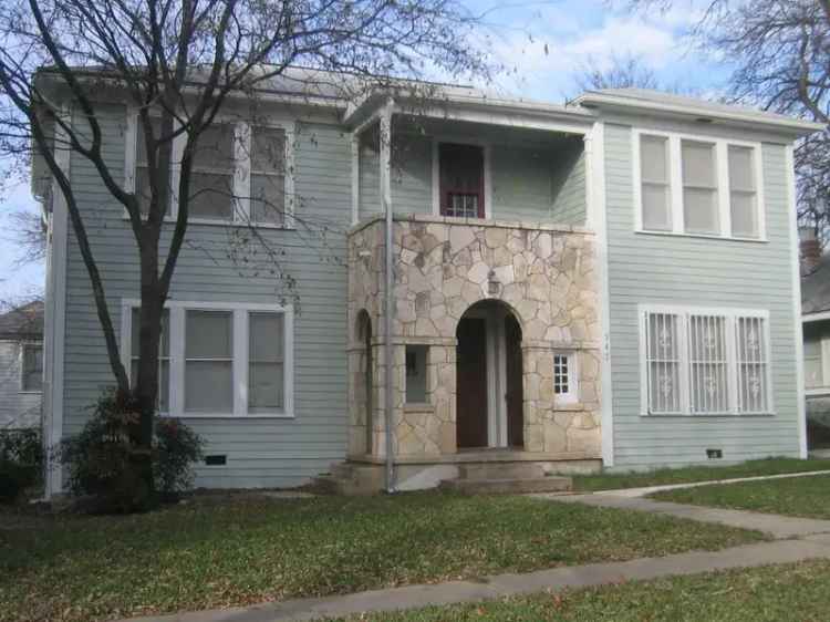 Rent Apartment Unit with Porch and Off Street Parking