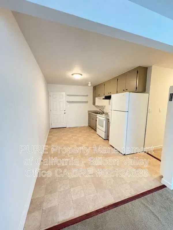 Rent 2 Bedroom Apartment in Cupertino with Spacious Backyard