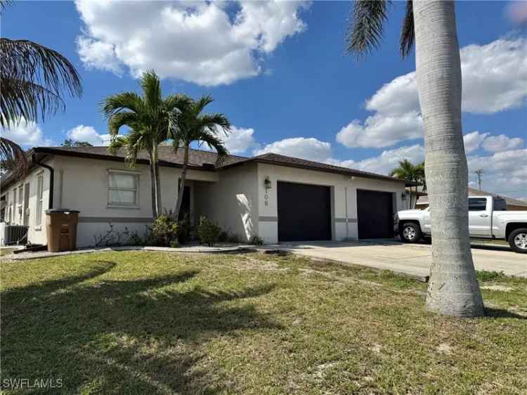 House For Sale in Cape Coral, Florida