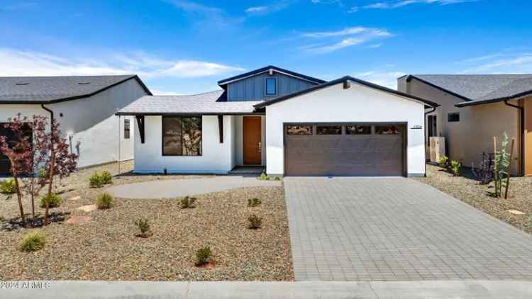 Rent contemporary ranch home in Prescott with views and modern features