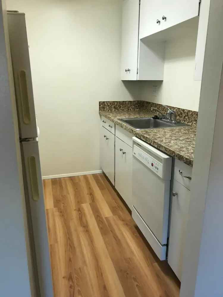 Apartment for Rent in Renton with Garden Setting and Assigned Parking