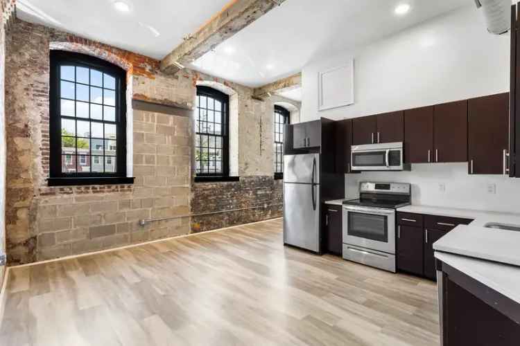 Rent Loft Style Apartment in New Kensington Fishtown with Modern Features