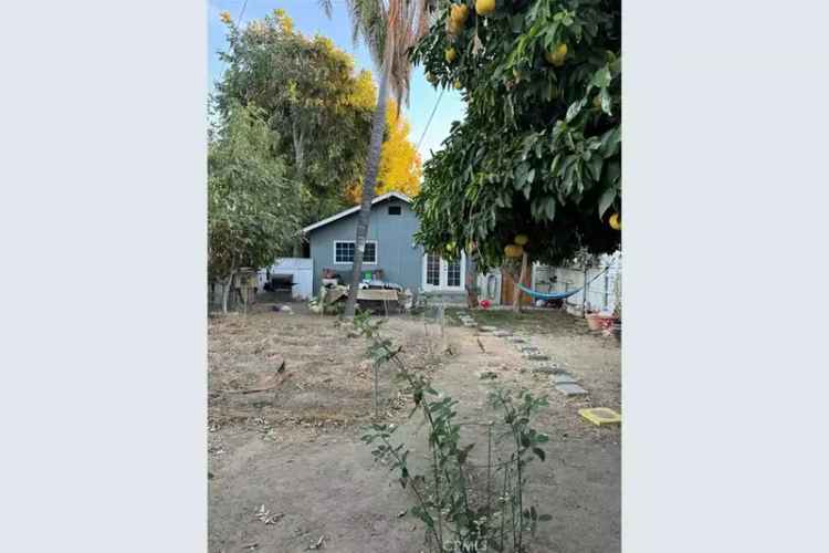 Buy House in Van Nuys with Ample Outdoor Space and Huge Potential