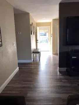 Rent Beautiful Open Concept Single Story Home in Court Location