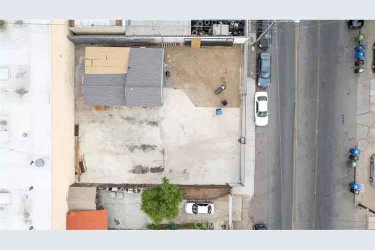 Commercial buy opportunity in Pacoima with industrial features