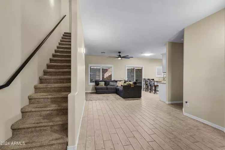 Buy Beautiful 3 Bedroom Home in Desert Winds with Upgrades