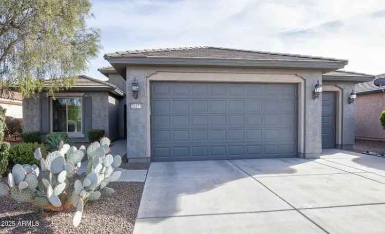 Rent Fully Furnished Gala Model Home in Arizona with Private Backyard