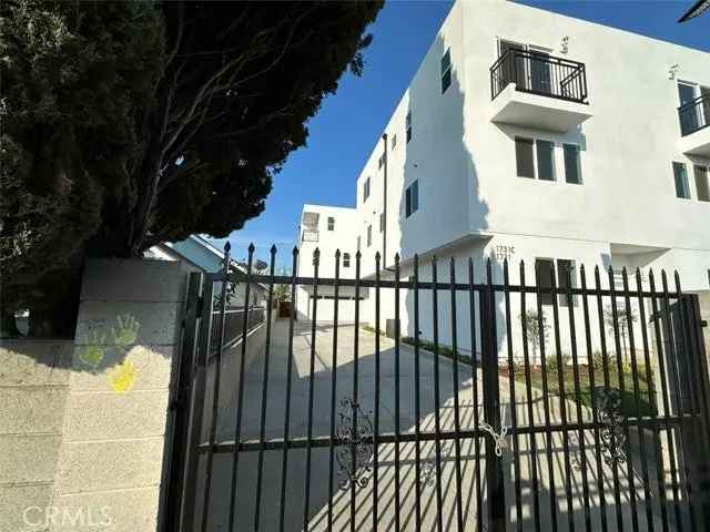 House For Sale in 1731, East 69th Street, California