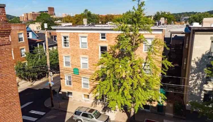 Rent Apartments with Historic Charm in Shadyside near Walnut Street