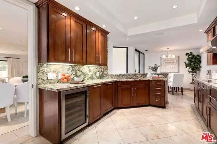 Luxury townhome for rent in Century City with stunning amenities