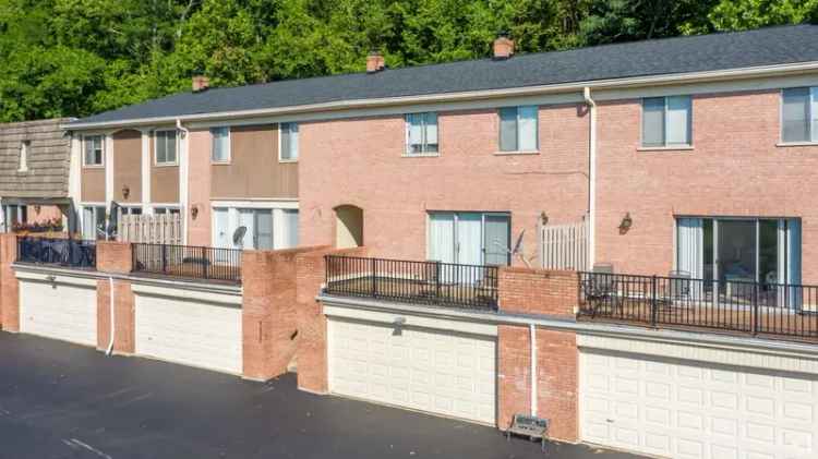 Rent Apartments at Trails at Mariemont in Cincinnati with Modern Amenities