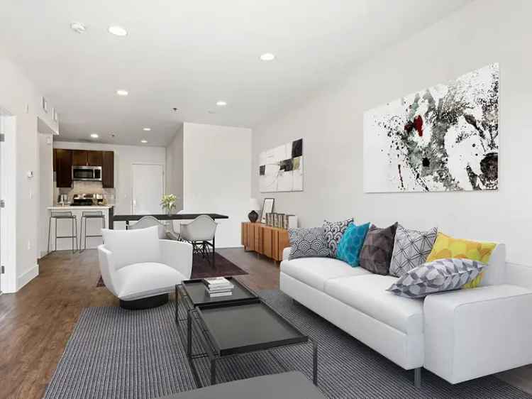 Rent Luxury Apartments in Hollywood with Stunning Views and Balconies