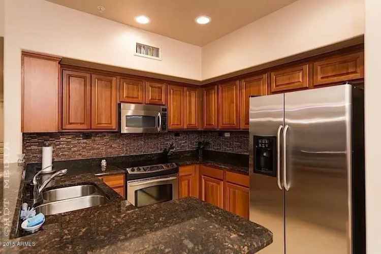 Sublet Apartment with Upgraded Furnishings in Desert Ridge