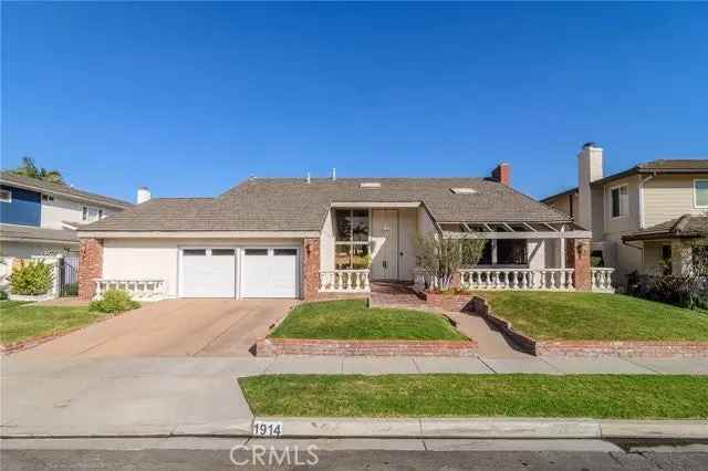 House For Sale in 1914, Suva Circle, Costa Mesa, California