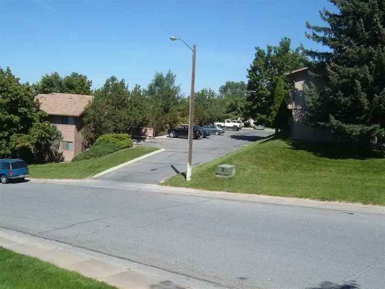 Rent Apartments with Balconies in a Comfortable Complex