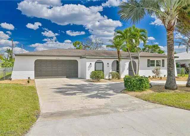 Stunning Renovated Pool Home for Rent in Cape Coral