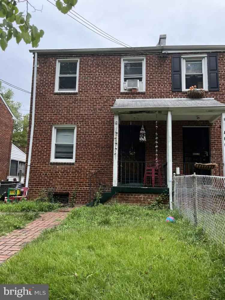 House For Sale in 458, Burns Street Southeast, Washington, District of Columbia