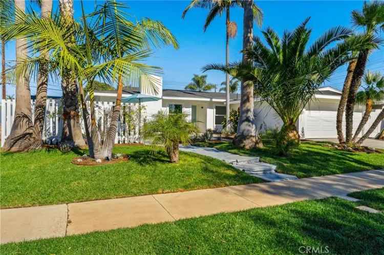 House For Sale in 208, Amherst Place, Costa Mesa, California