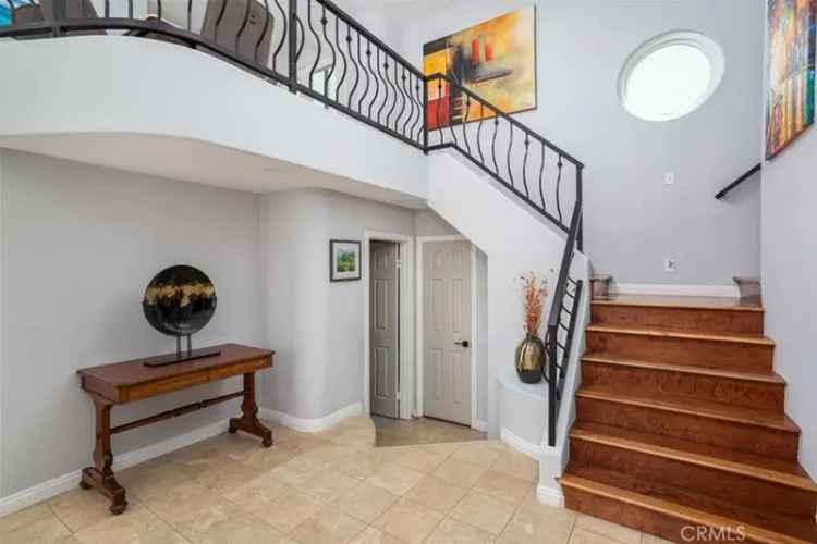 House For Sale in 222, Larsson Street, Manhattan Beach, California