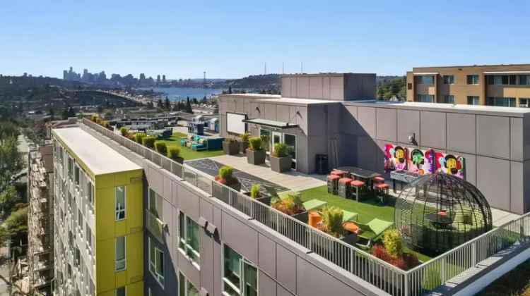 Rent Stylish Apartments in U-District with Rooftop Views