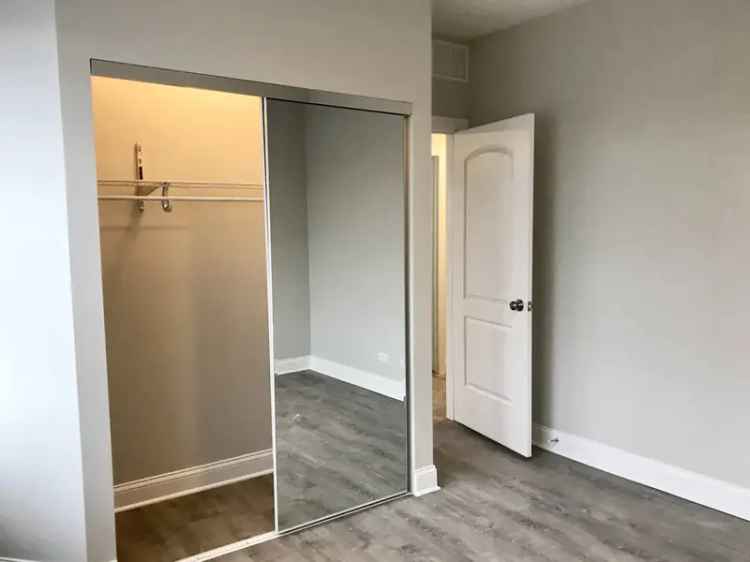 Rent Brand New Apartments in Logan Square Avondale with Great Amenities