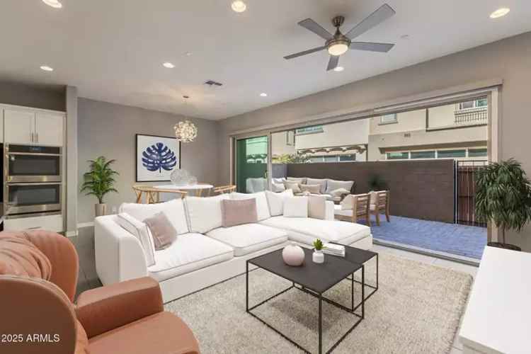 Buy Townhouse in North Scottsdale with Modern Elegance and Amenities