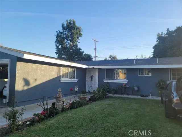 House For Sale in 2214, Mark Street, Santa Ana, California