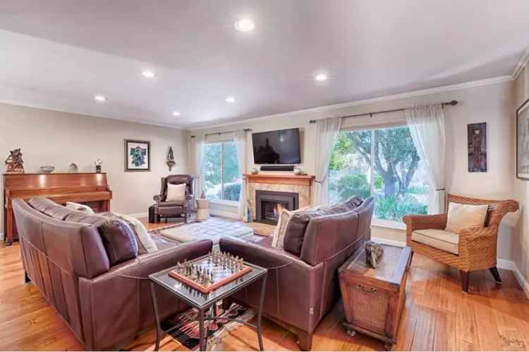 Turnkey home for sale in Oakmont with garden and modern upgrades