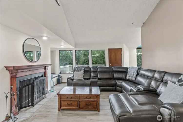 Buy Home in Ideal Location with Outdoor Entertaining and Natural Light