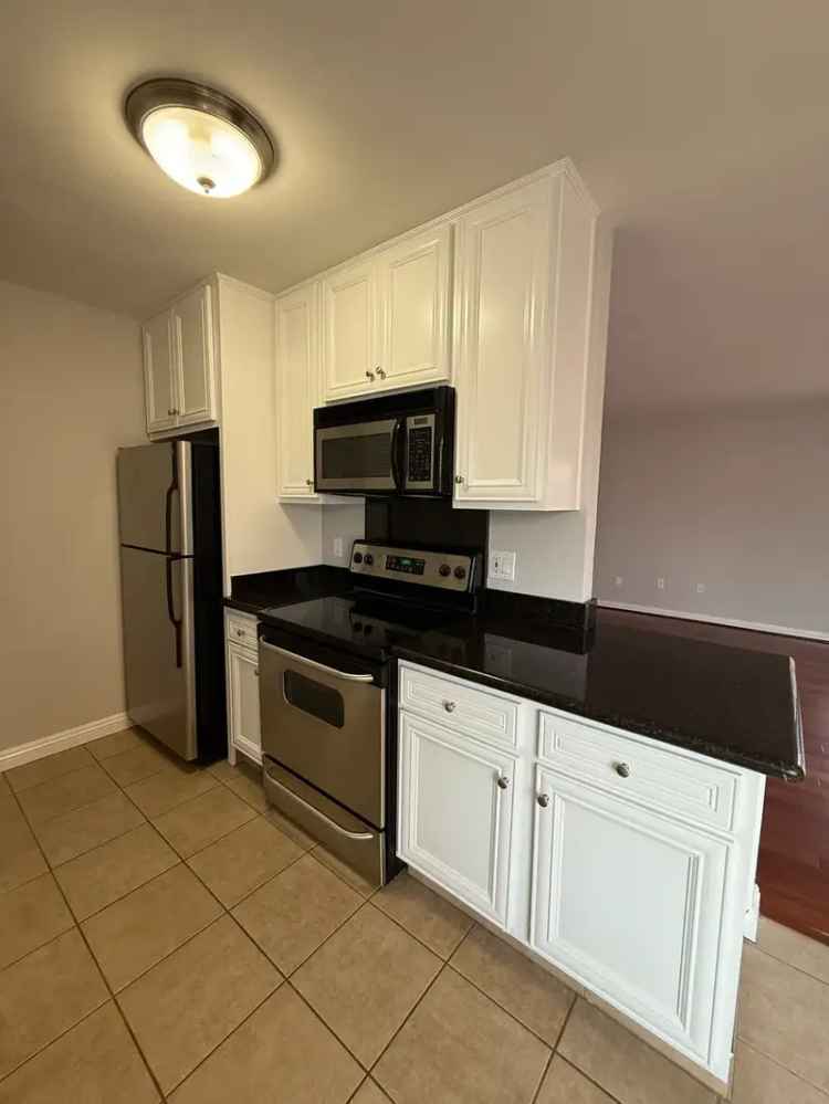 Rent Updated Condo 2 Bedrooms 2 Bathrooms in North Park