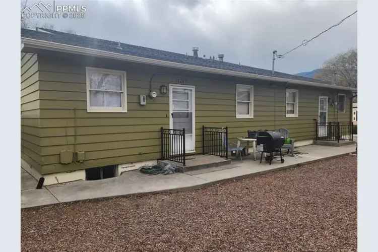 Investment opportunity to buy 4-plex property in West-side with garage