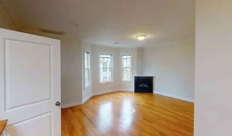 Rent 2 Bedroom Apartment in Cambridge Near Harvard and MIT