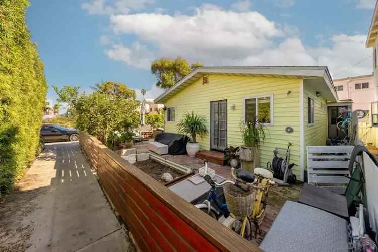 Rent House in Great North Mission Beach Side with Studio and Yard