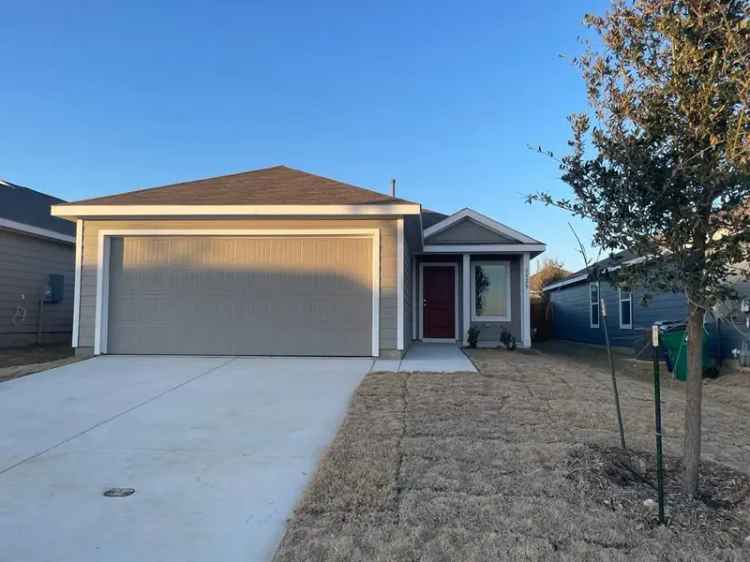 Rent Beautiful 3 Bedroom House in Preserve At Honey Creek