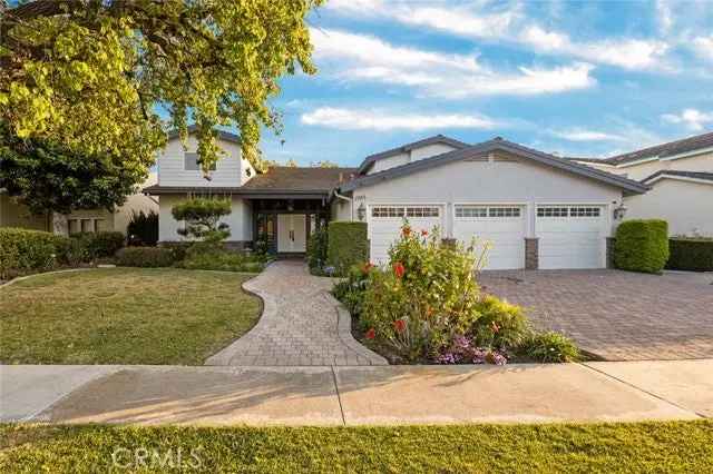 House For Sale in 1795, Hummingbird Drive, Costa Mesa, California