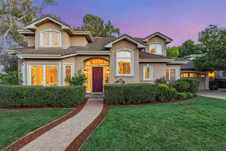 Luxurious rent home in Monta Vista with expansive deck and pool