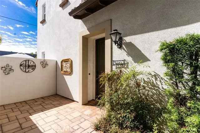 House For Sale in 3180, Anacapa Way, Anaheim, California