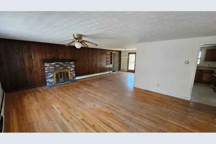 Buy House in West Suffield Spacious 3 Bedrooms and Large Yard