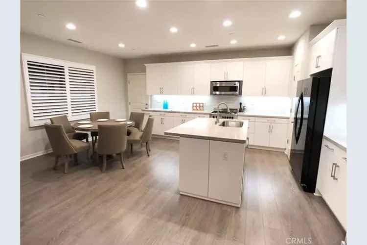 Buy Luxury Condo in Portola Springs Irvine with Modern Design and Gourmet Kitchen