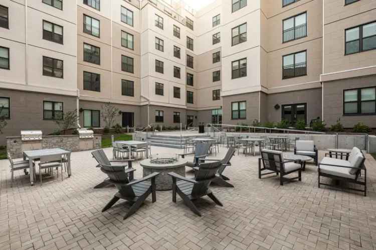 Rent Luxury Apartments in Middletown with Modern Features and Amenities