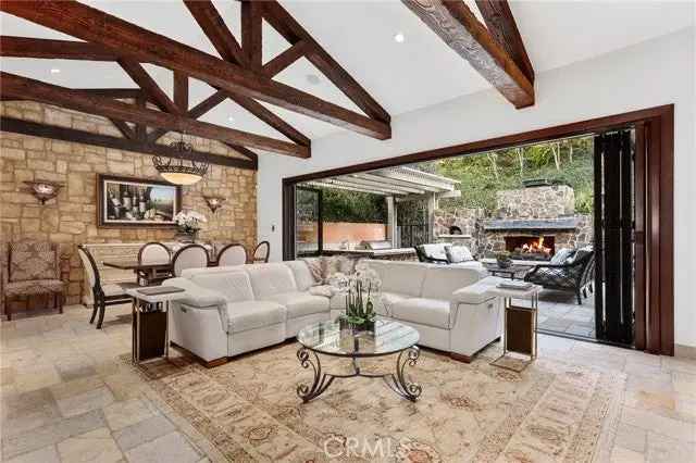 House For Sale in 32, Rue Fontainbleau, Newport Beach, California