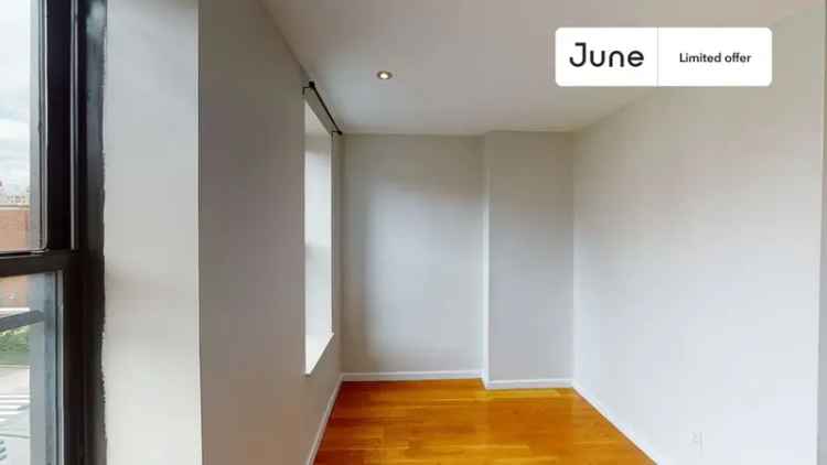 Room for Rent in Upper West Side with Modern Amenities and Flexible Lease