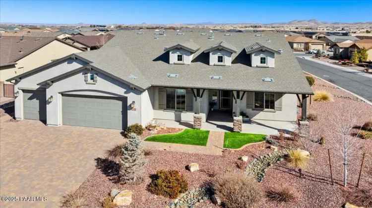 Single Level Home Buy in Pronghorn Ranch Spacious 2574 sq ft