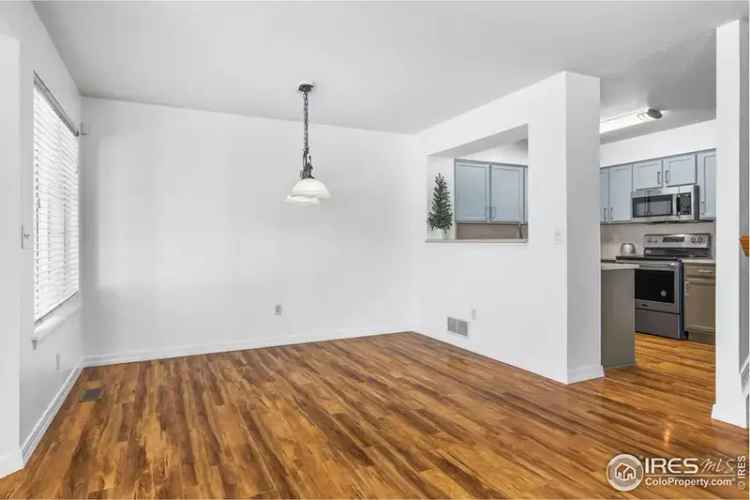 Rent Townhouse in Ideal Location with Modern Features and Outdoor Space