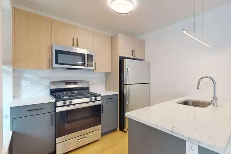 Rent Apartments Near University of Chicago in Hyde Park