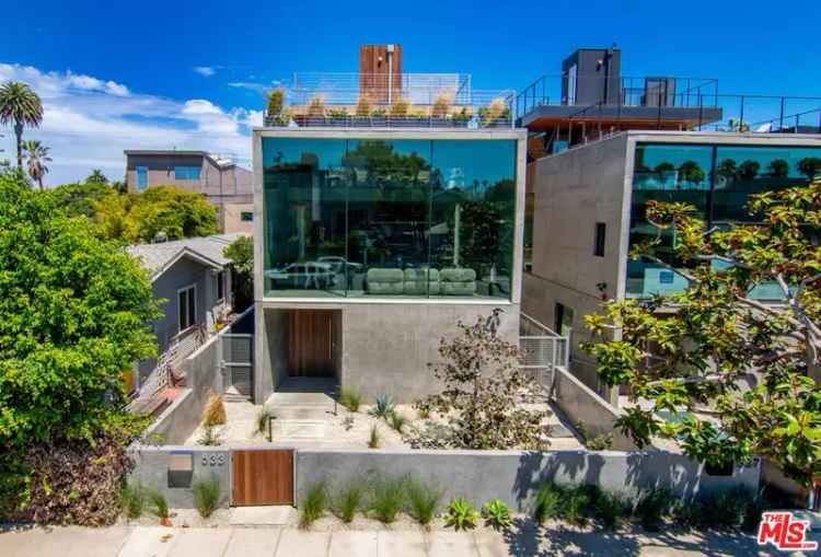 House For Sale in 533, Grand Boulevard, Los Angeles, California