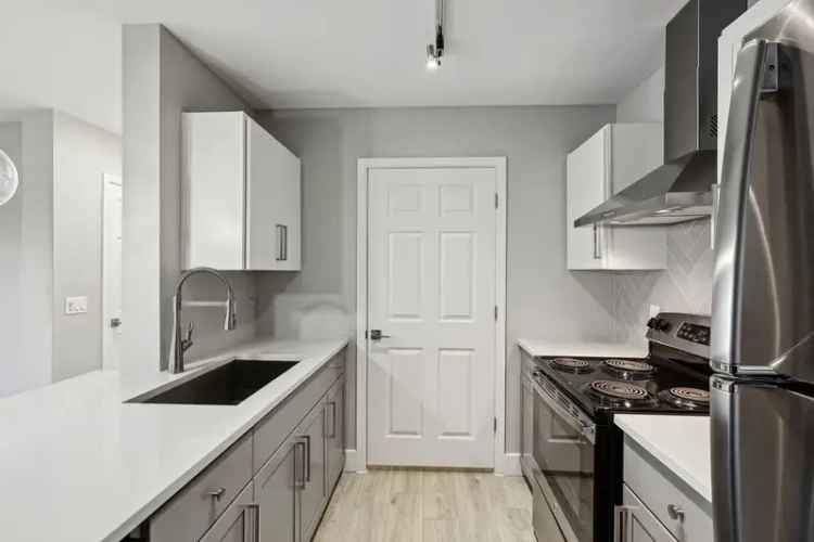 Rent Luxury Apartments in Avondale with Modern Amenities